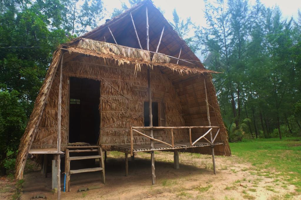 Mr. Chuoi Bar And Hut Otel Ko Phra Thong Dış mekan fotoğraf